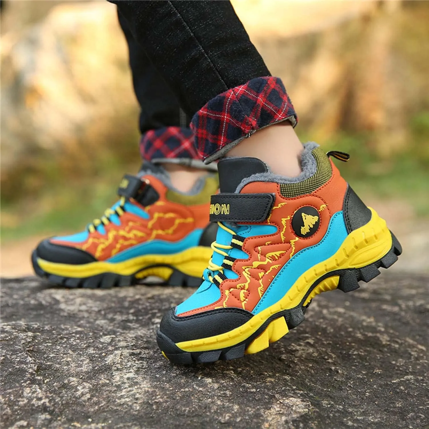 Kids Boys Girls Snow Hiking Boots Winter Plush Warm Ankle Boots Outdoor Waterproof Anti Skid Trekking Hiking Climbing Sneakers