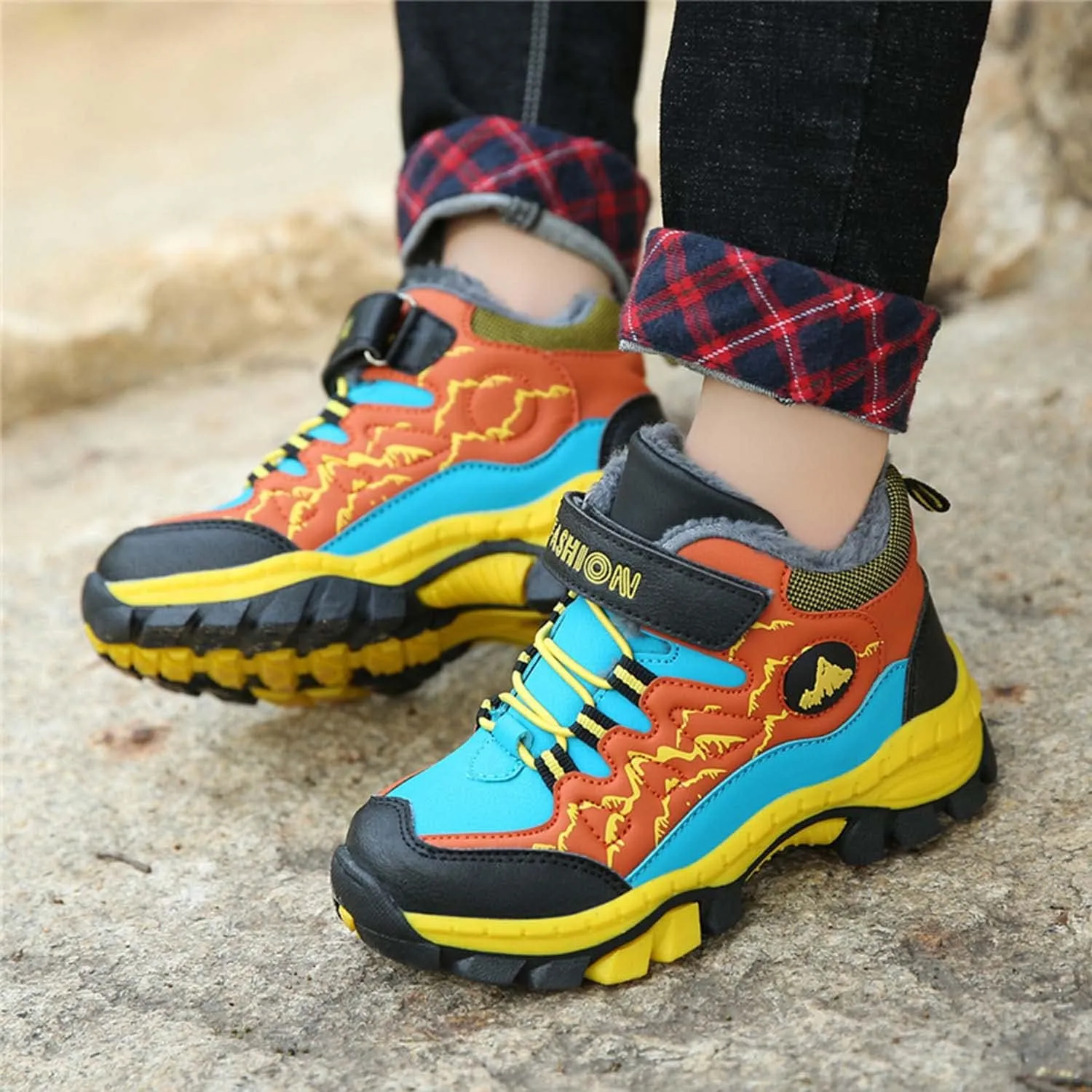 Kids Boys Girls Snow Hiking Boots Winter Plush Warm Ankle Boots Outdoor Waterproof Anti Skid Trekking Hiking Climbing Sneakers