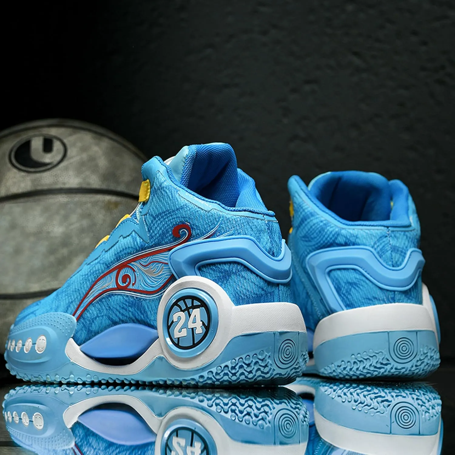 Men's Basketball Shoes Anti-Slip and Wear-Resistant Soles Running Shoes Graffiti Design Fashionable Sports Shoes