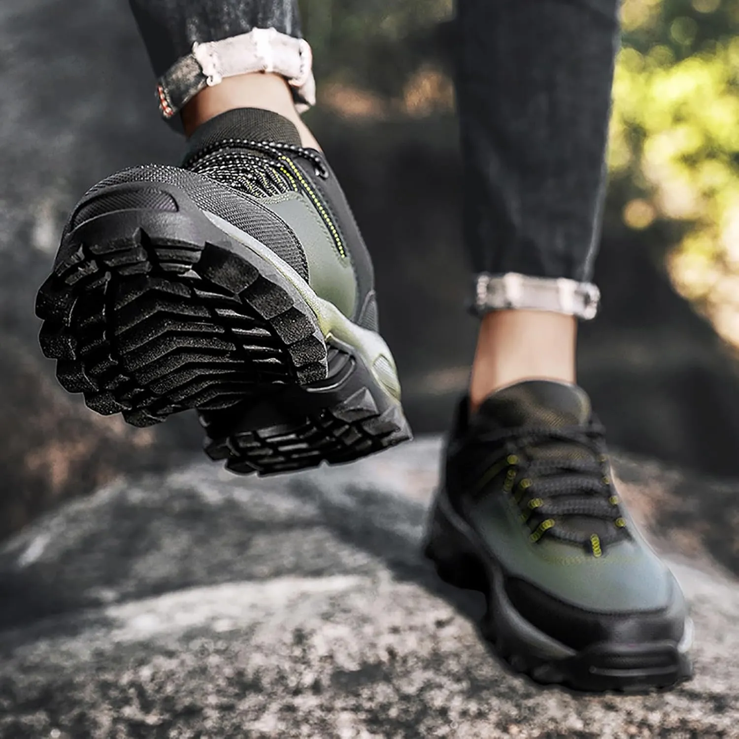Men's Breathable Mesh Running Shoes Portable Non Slip Fitness Workout Shoe Memory Foam Versatile Shoes for Men
