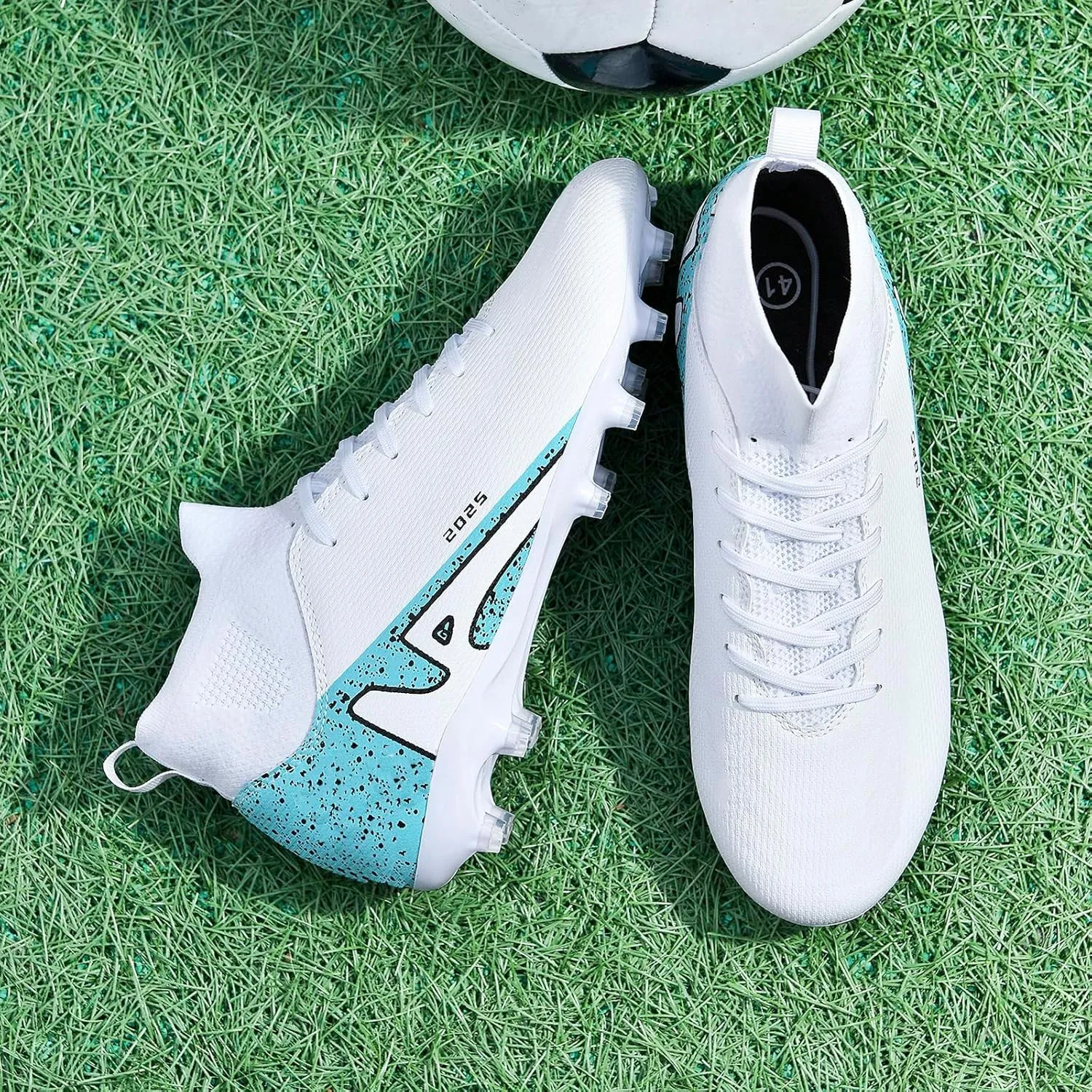 Men's Soccer Shoes High-Tops Lace-Up Non-Slip Spikes Indoor Football Futsal TF Turf Cleats