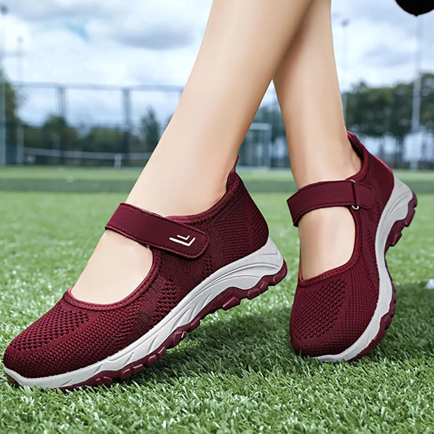 Running Shoes for Women Mens Slip On Sneakers Loafers for Women Comfort Fashion Casual Comfy Soft Christmas Tennis Shoes Round Toe Slip On Casual