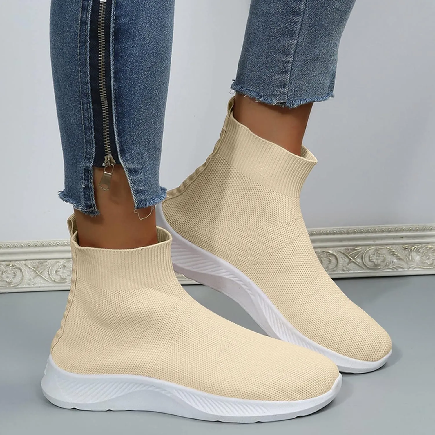 Womens Slip On Sneakers Casual Comfortable Walking Shoes Lightweight Canvas Flats Breathable Mesh Non Slip Loafers